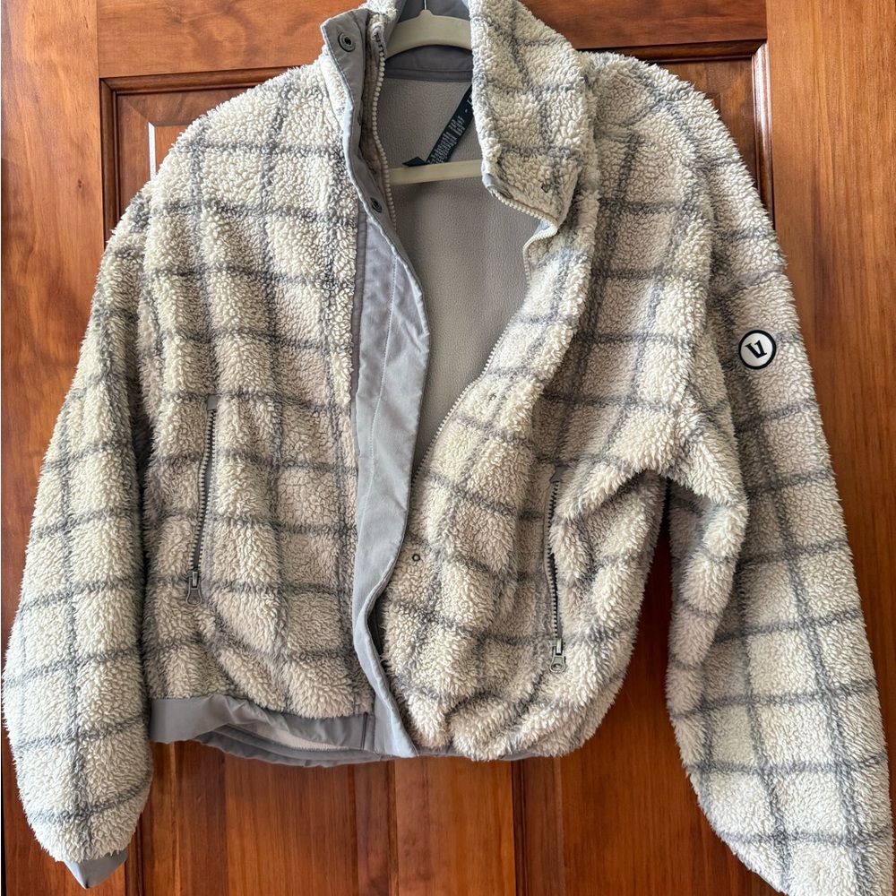 Vuori Cozy Plaid Sherpa Jacket